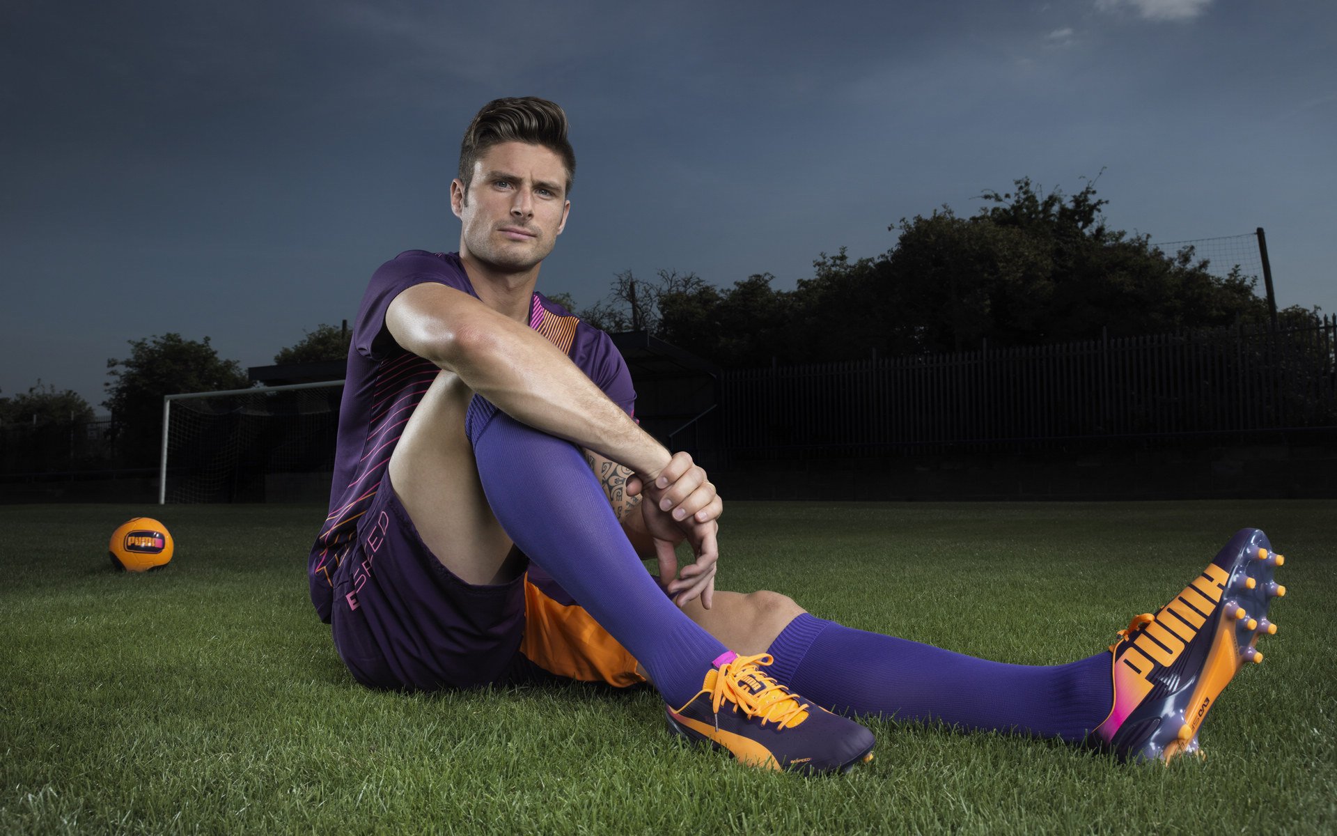 米兰体育官方网页版-中国足球联赛多队更换外援加剧赛季悬念，中国足球队有外援